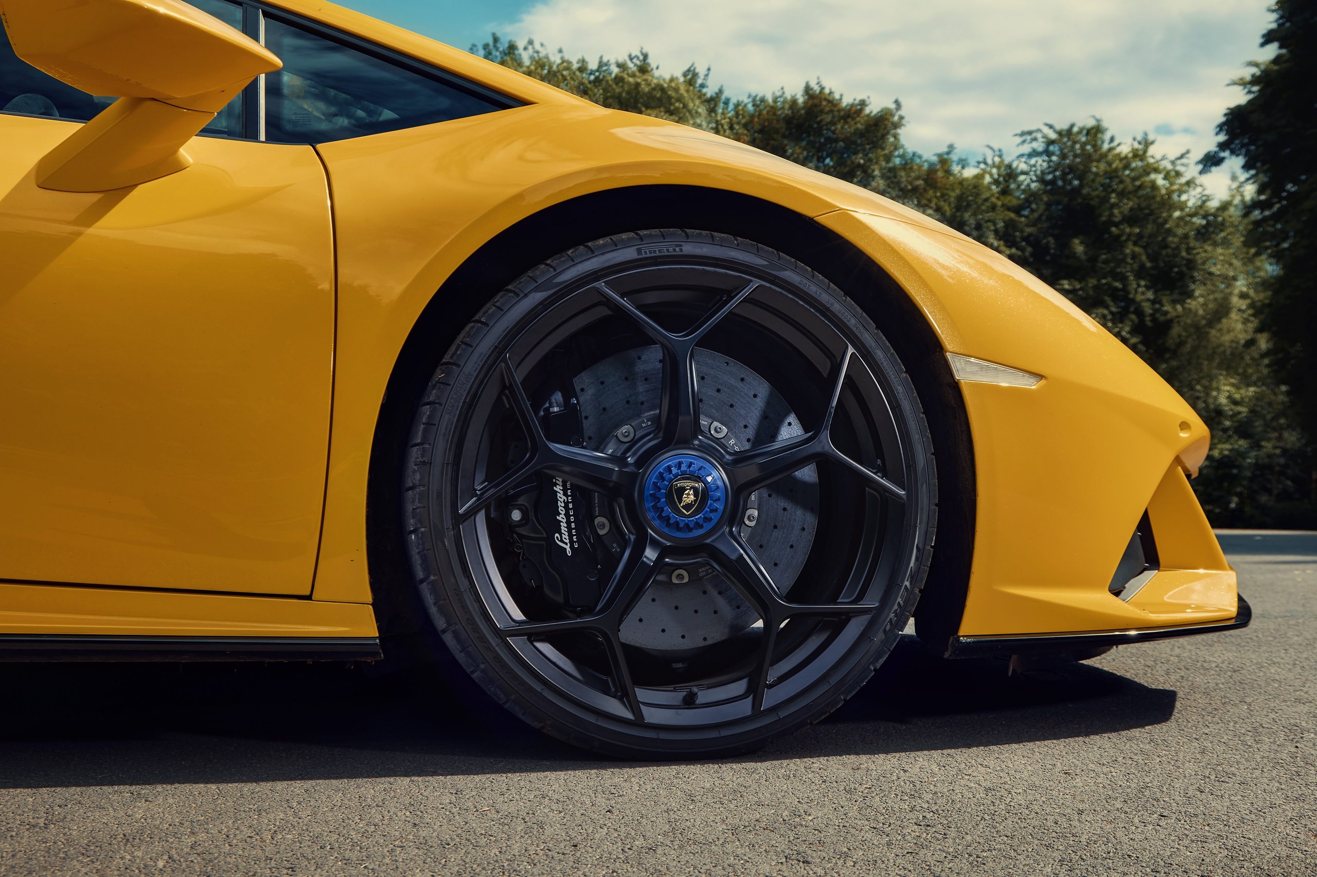 Goodwood 2022: How Lamborghini Used The Duke Of Richmond And Four Cars To Stage A Love Letter To Naturally Aspirated Power 27 Lamborghini huracan evo goodwood 2022 duke ri draft 1f90353c detail 013 scaled