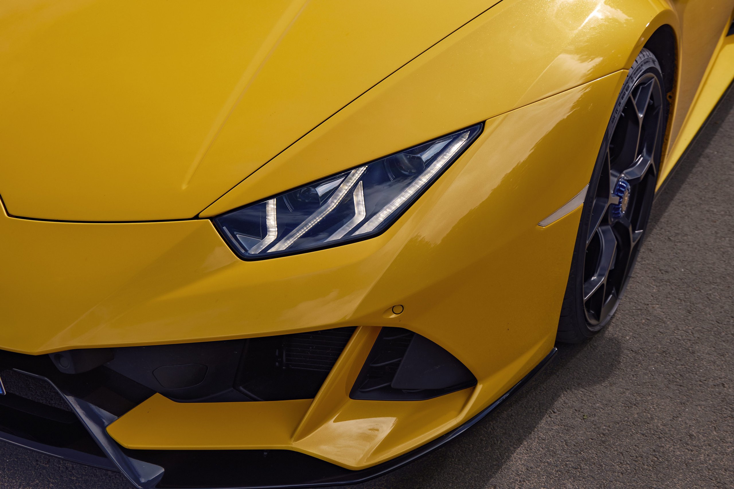 Goodwood 2022: How Lamborghini Used The Duke Of Richmond And Four Cars To Stage A Love Letter To Naturally Aspirated Power 29 Lamborghini huracan evo goodwood 2022 duke ri draft 1f90353c detail 014 scaled