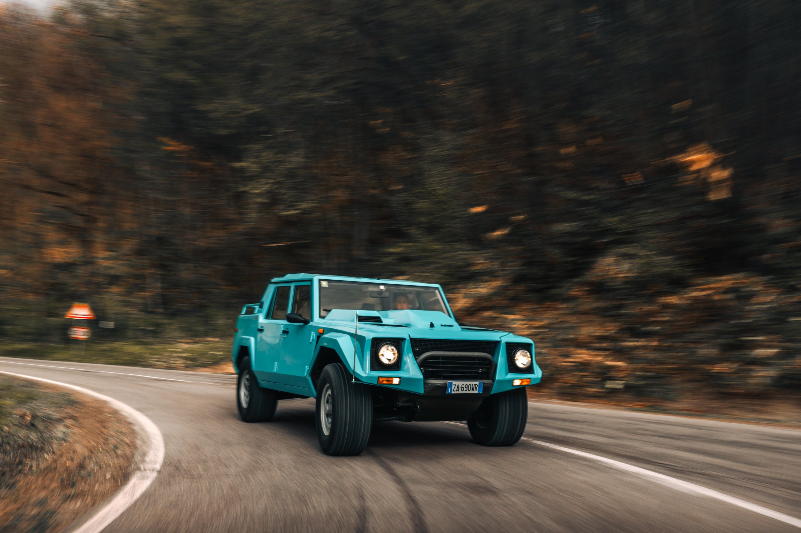 The 'Rambo Lambo' At 40: How Lamborghini'S V12 Off-Roader Invented The Super Suv And Paved The Road To The Urus 21 Lamborghini lm002 40th anniversary super suv draft 0efcd8ec action 010 scaled
