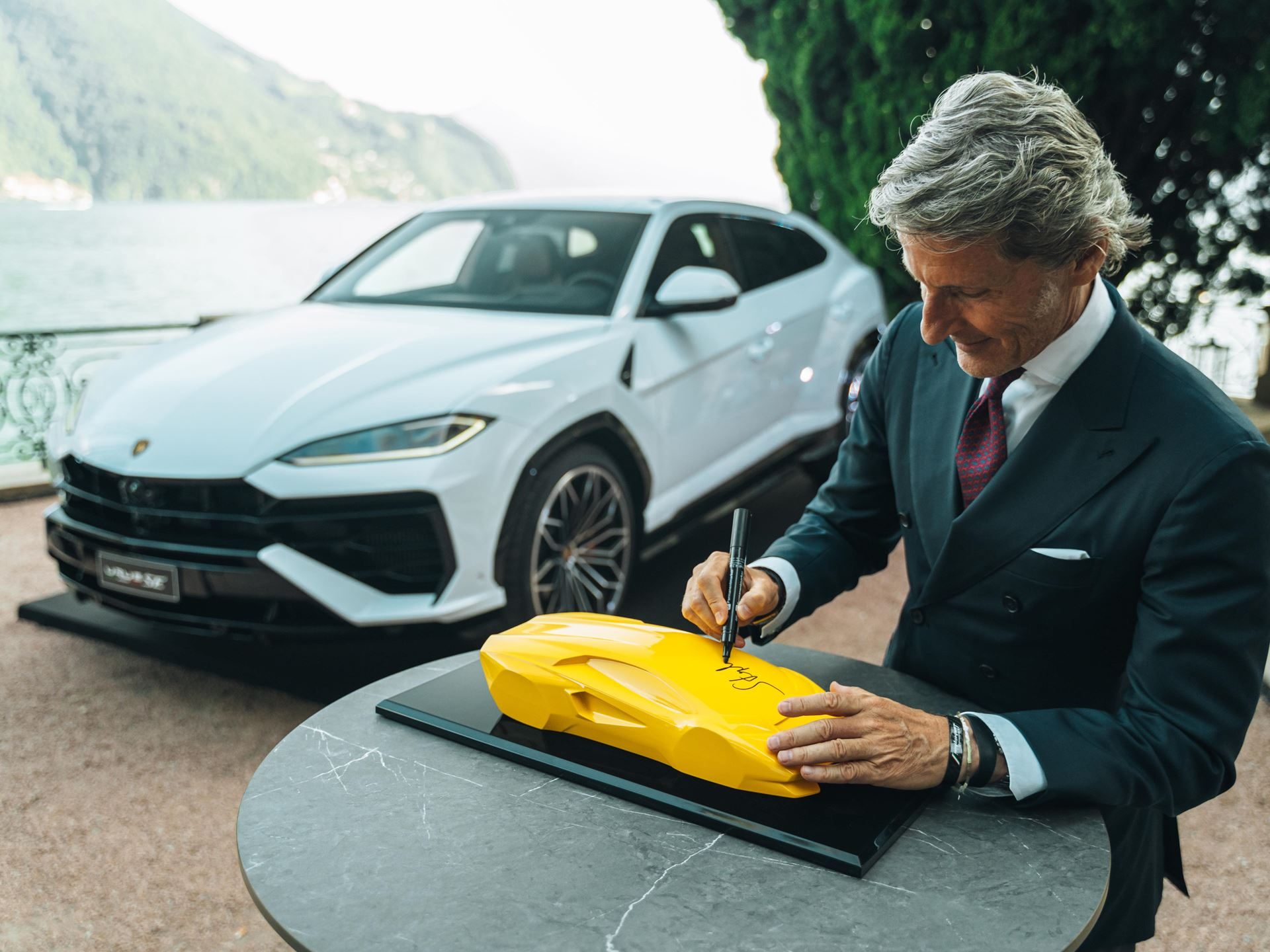 Lamborghini Lugano Turned Its First Birthday Into A Lakeside Stage For The Urus Se'S Swiss Debut 21 Lamborghini lugano urus se swiss launch draft f563df32 event 010