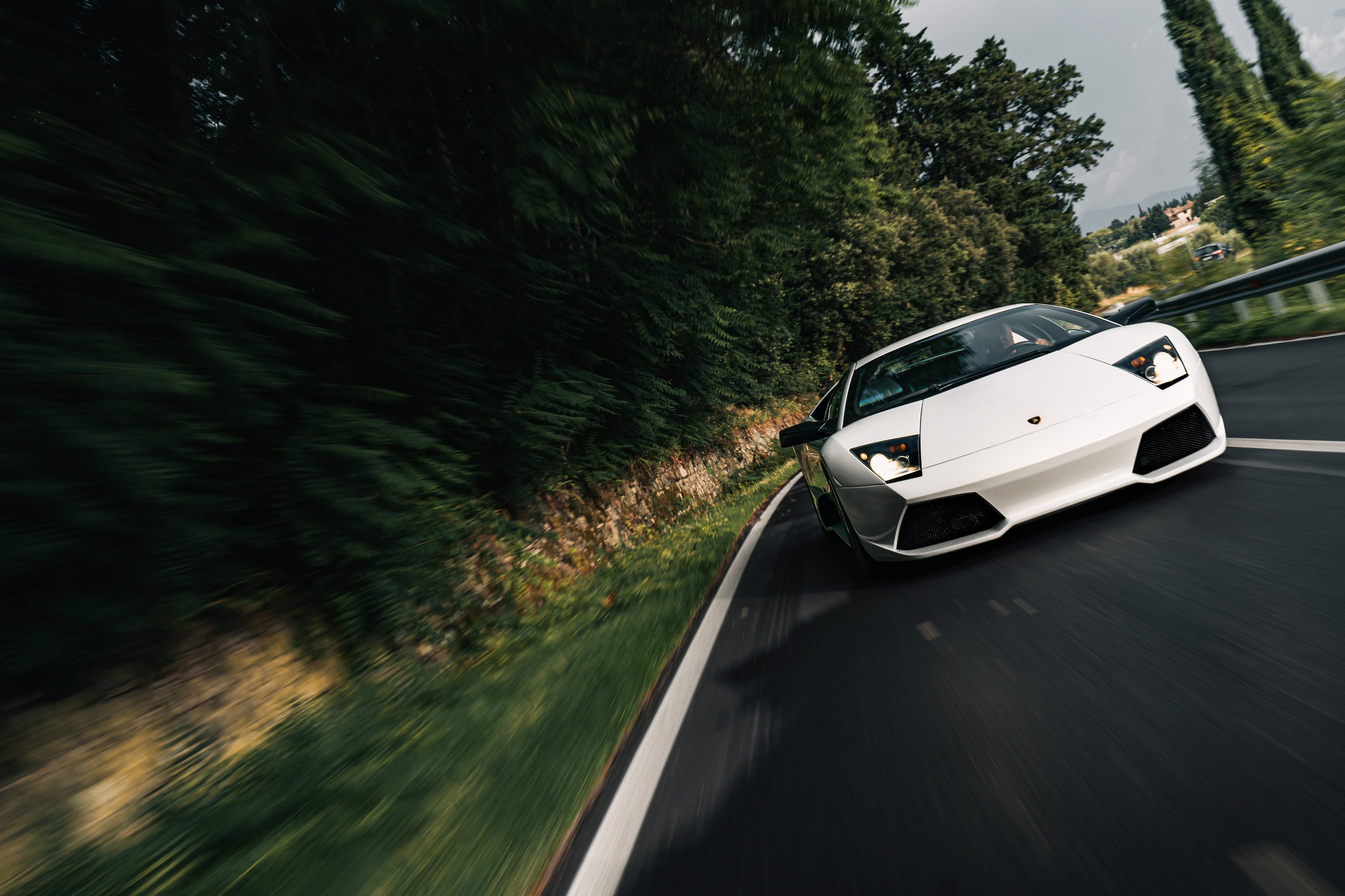 The Murciélago Was Lamborghini'S Last V12 You Could Row Yourself, And That Changes Everything About How We Remember It 29 Lamborghini murcielago last manual v12 legacy draft b5ab36e5 action 014 scaled