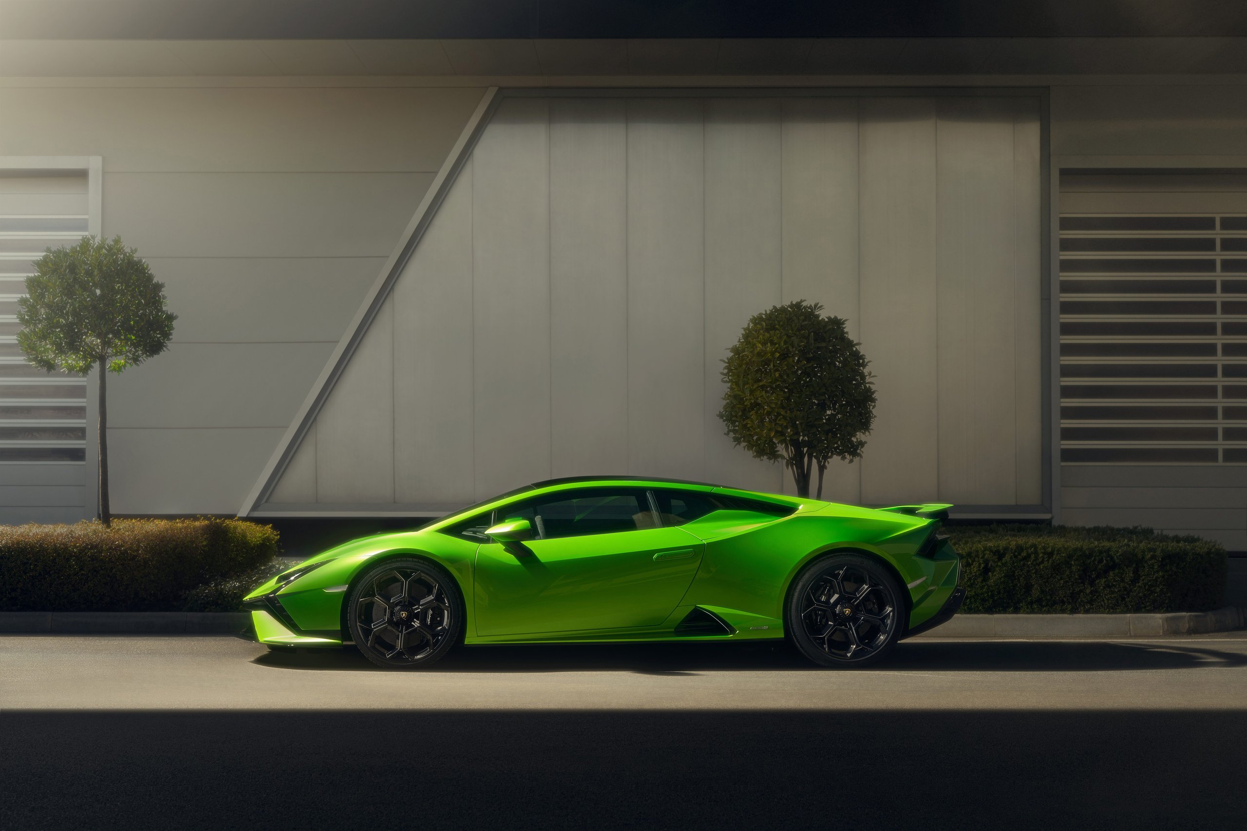 Lamborghini'S 12-Month Backlog Tells The Real Story Behind Its Best Quarter Ever 27 Lamborghini q1 2022 record sales backlog draft 02dd9a9d other 013 scaled