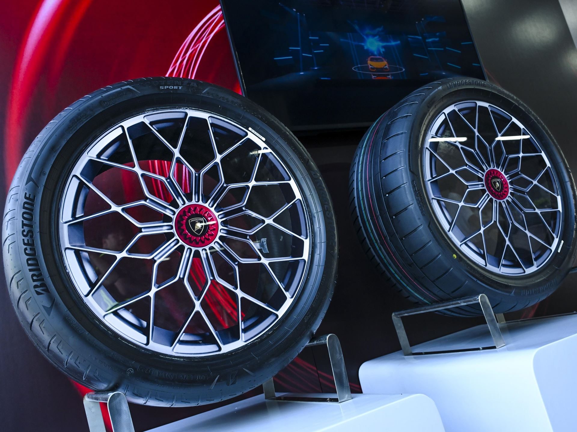 Lamborghini Brought The Revuelto To A Chinese Racetrack To Prove Its V12 Hybrid Belongs There 21 Lamborghini revuelto esperienza corsa china draft 773f5576 detail 010