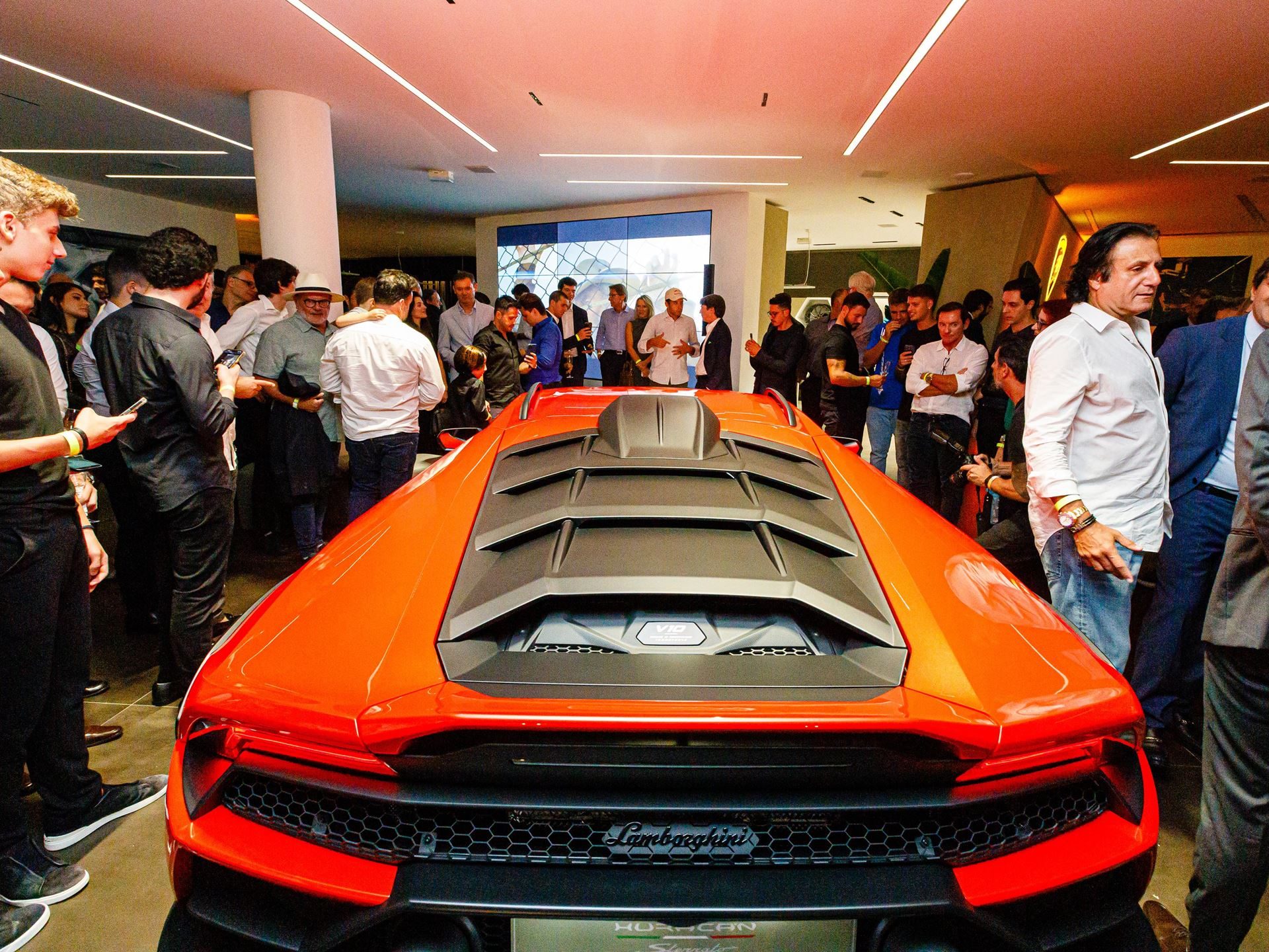 Lamborghini Opens Its First São Paulo Showroom With The Sterrato'S South American Debut, Laying The Ground For A Hybrid Future 17 Lamborghini sao paulo showroom huracan sterra draft 915a9928 event 008