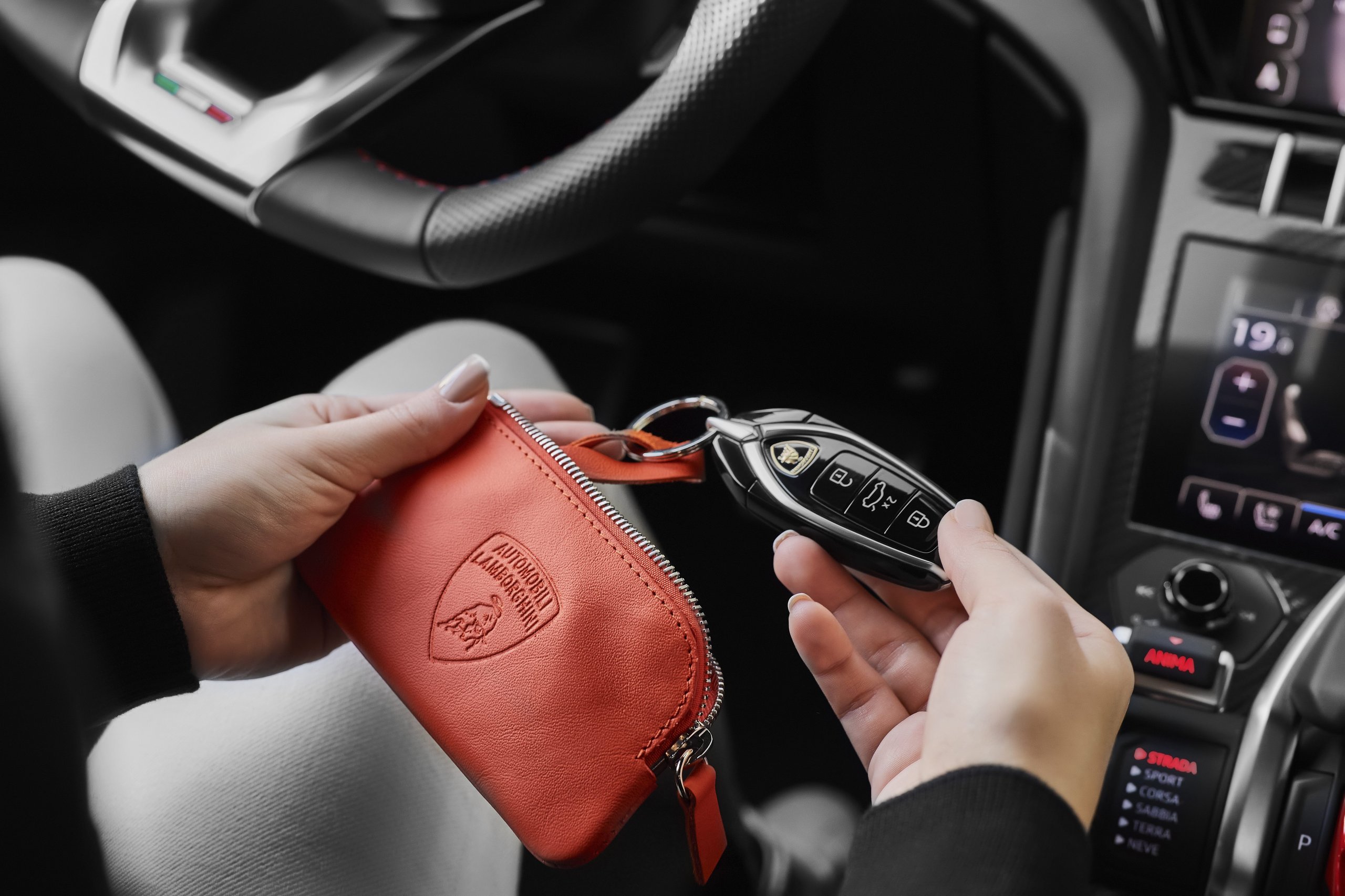 Lamborghini'S Upcycled Leather Project Turns Supercar Factory Scraps Into Covetable Accessories 25 Lamborghini upcycled leather goods cartiera draft be0fec53 lifestyle 012 scaled