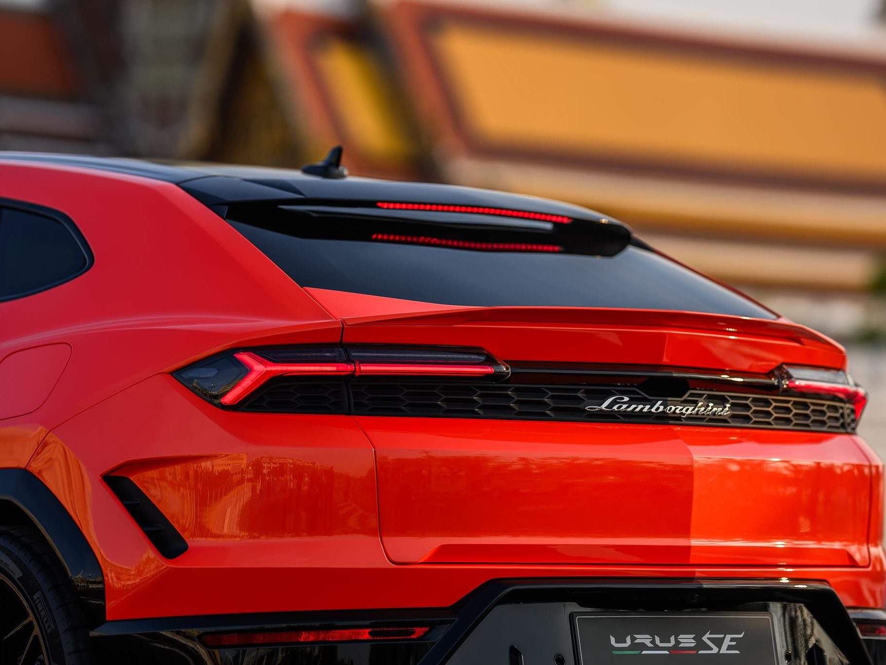 Lamborghini Brings The 800 Cv Urus Se To Bangkok, Pairing Plug-In Hybrid Power With Southeast Asian Ambition 9 Close-up of the lamborghini urus se rear showing y-shaped led taillights, lamborghini script, and urus se badge