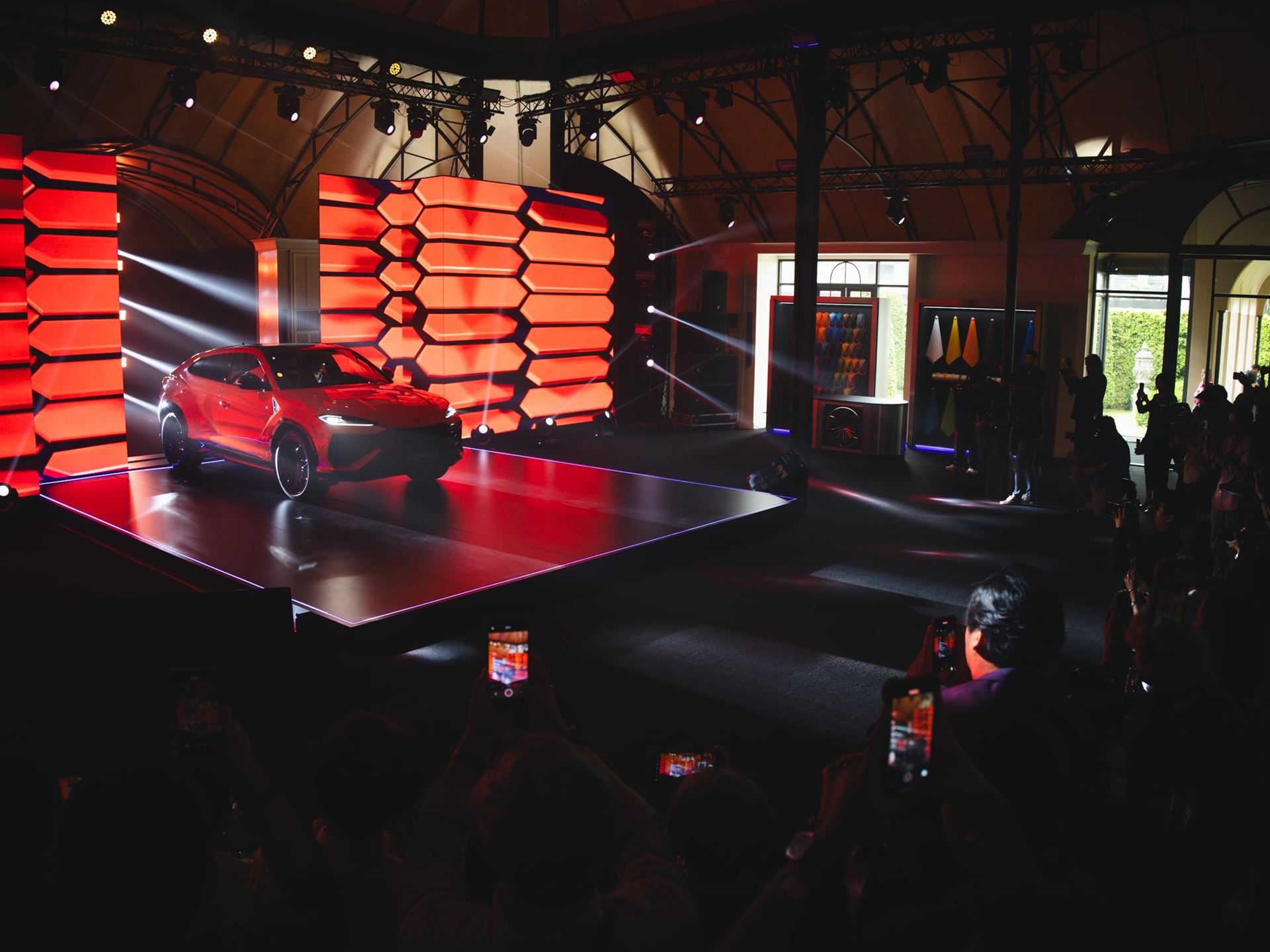 Lamborghini Brings The 800 Cv Urus Se To Bangkok, Pairing Plug-In Hybrid Power With Southeast Asian Ambition 27 Lamborghini urus se bangkok launch draft 0ac8c1f8 event 013