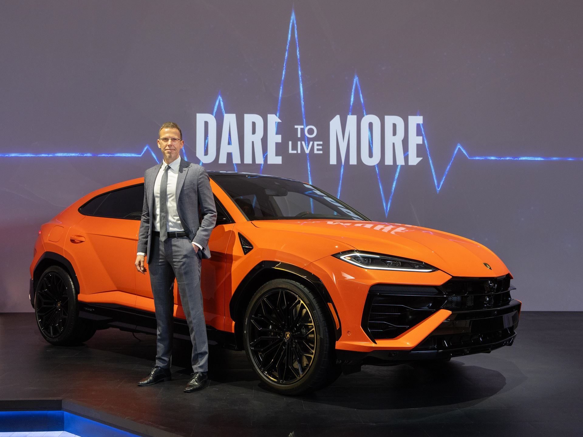 Lamborghini Brings The 789-Hp Urus Se To New York, Betting Its Best-Seller On Hybrid Power 29 Lamborghini urus se us premiere nyc draft e96536d3 event 014