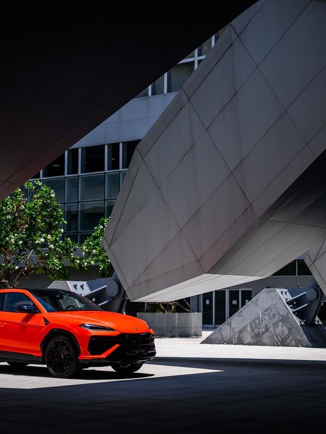 Lamborghini Brings the 800 CV Urus SE to Bangkok