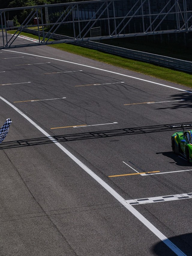 Huracán GT3 EVO2 Wins on Debut at Monza