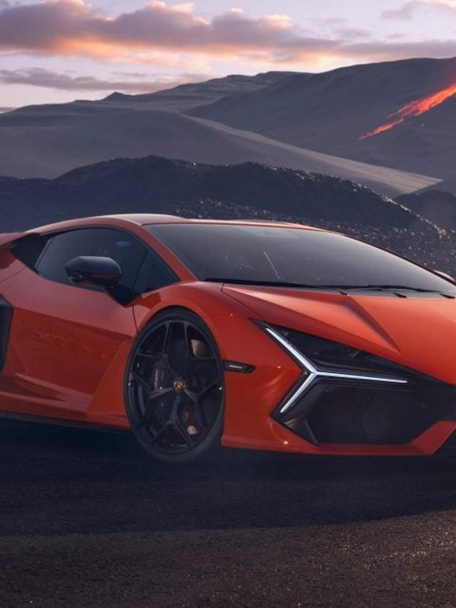 €150 Million and 172,000 Square Meters: Inside the Factory Lamborghini Rebuilt to Make the Revuelto Possible
