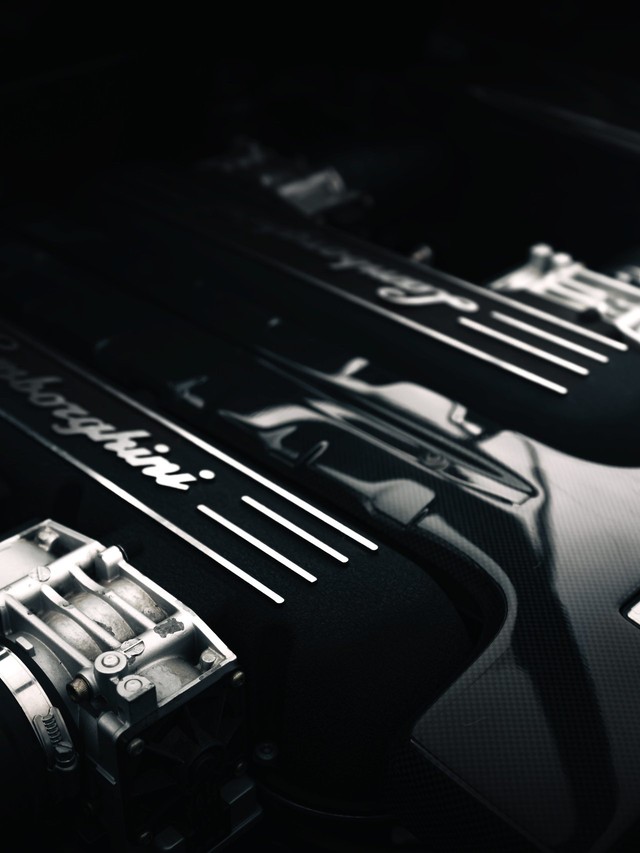 Why Lamborghini's V12 Farewell Honored the Murciélago, Not the Aventador