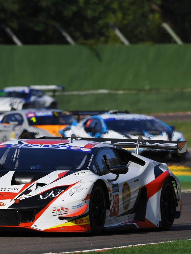 How Imperiale Racing's Eight-Tenths-of-a-Second Imola Win Proved the Huracán GT3 Evo Still Bites