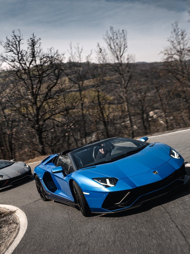 Aventador Ultimae's Italian Farewell Drive Stages the End of Lamborghini's Pure V12 Era