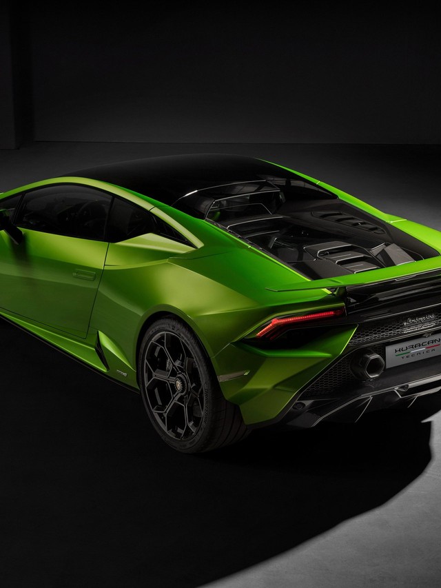 Huracán Tecnica: Lamborghini's Case That the Best V10 Splits the Difference