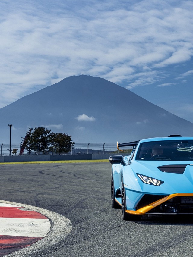 Lamborghini Doubled Its Awards in 2021 — Here's Why That Matters