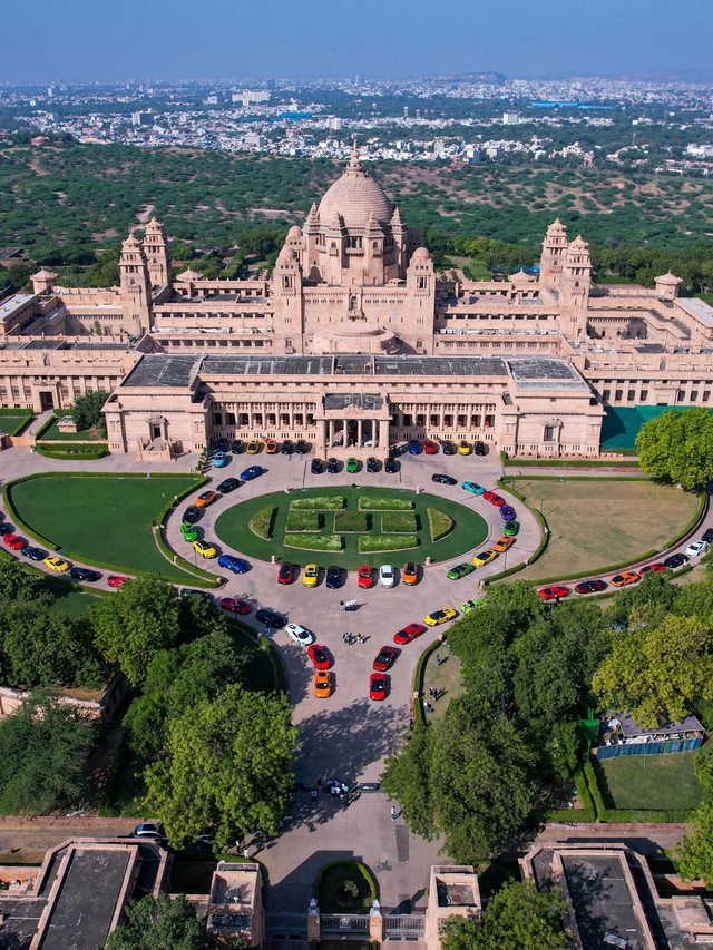 Lamborghini Esperienza Giro India 2023: A Royal 60th Anniversary Celebration Across Rajasthan