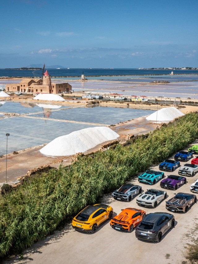 Esperienza Giro Sicilia: Lamborghini's 750 km Anniversary Drive Through Ancient Sicily