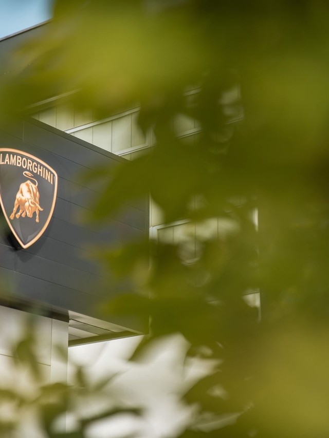 Lamborghini's Own Employees Voted It a Sustainability Champion, and That Matters More Than the Trophy