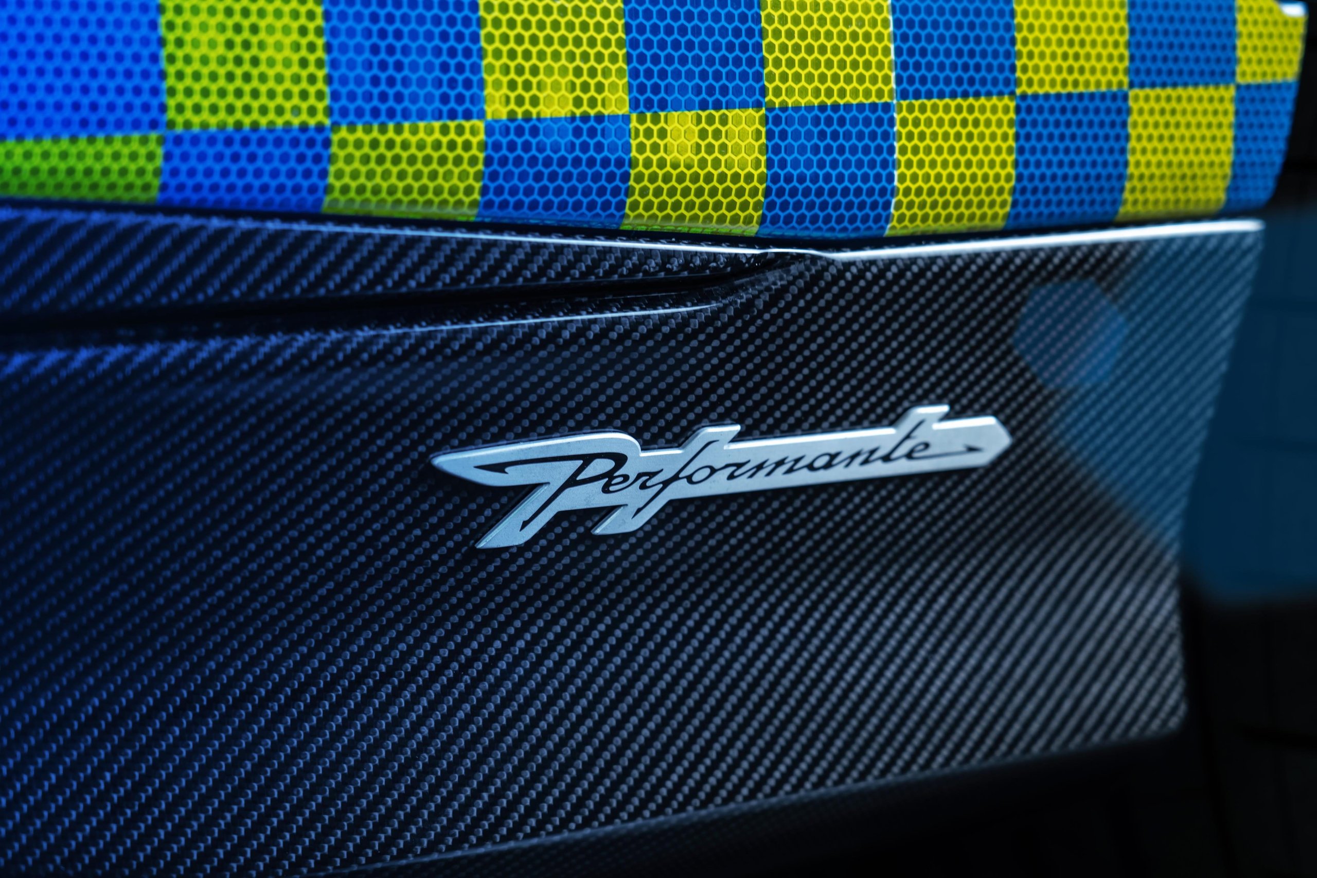 Italy'S Fastest Ambulance: The Urus Performante Now Runs Organs For The Highway Police 25 Urus performante italian highway police organ draft bcdd4de3 detail 012 scaled