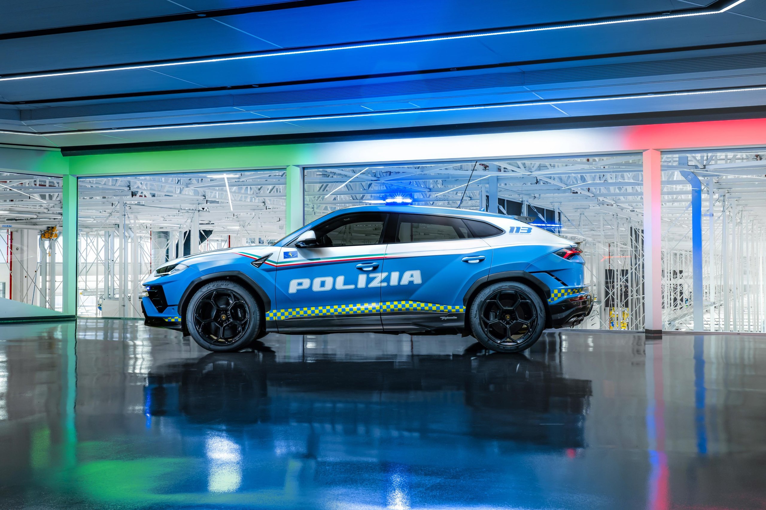 Italy'S Fastest Ambulance: The Urus Performante Now Runs Organs For The Highway Police 9 Side profile of the lamborghini urus performante in italian state police livery showing polizia graphics, italian flag stripes, and black alloy wheels