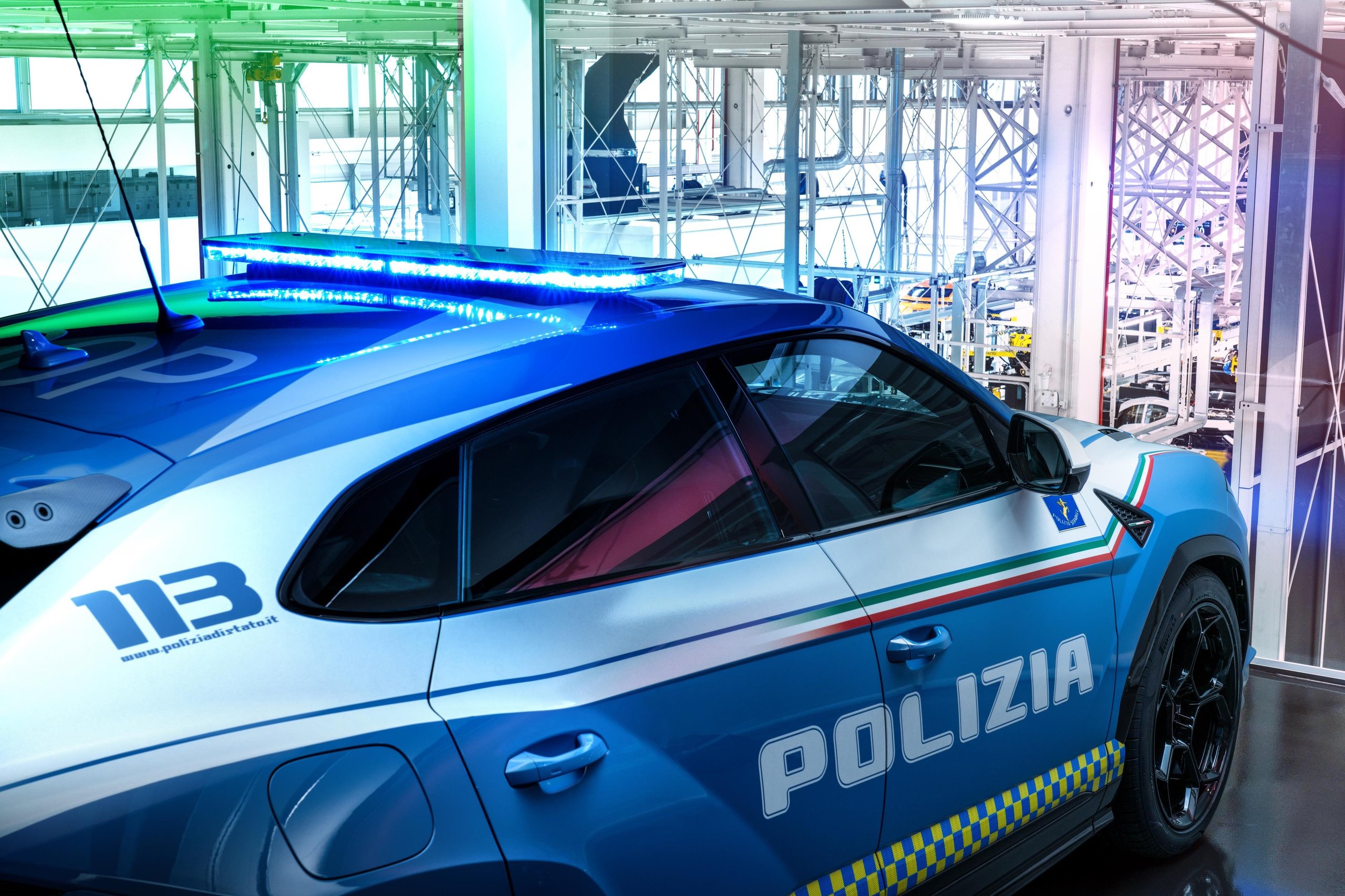 Italy'S Fastest Ambulance: The Urus Performante Now Runs Organs For The Highway Police 19 Urus performante italian highway police organ draft bcdd4de3 exterior 009 scaled