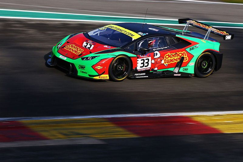 Barwell Motorsport Lamborghini Huracán GT3 in red, green, and black racing livery at speed on track during the 2017 British GT Championship at Spa-Francorchamps