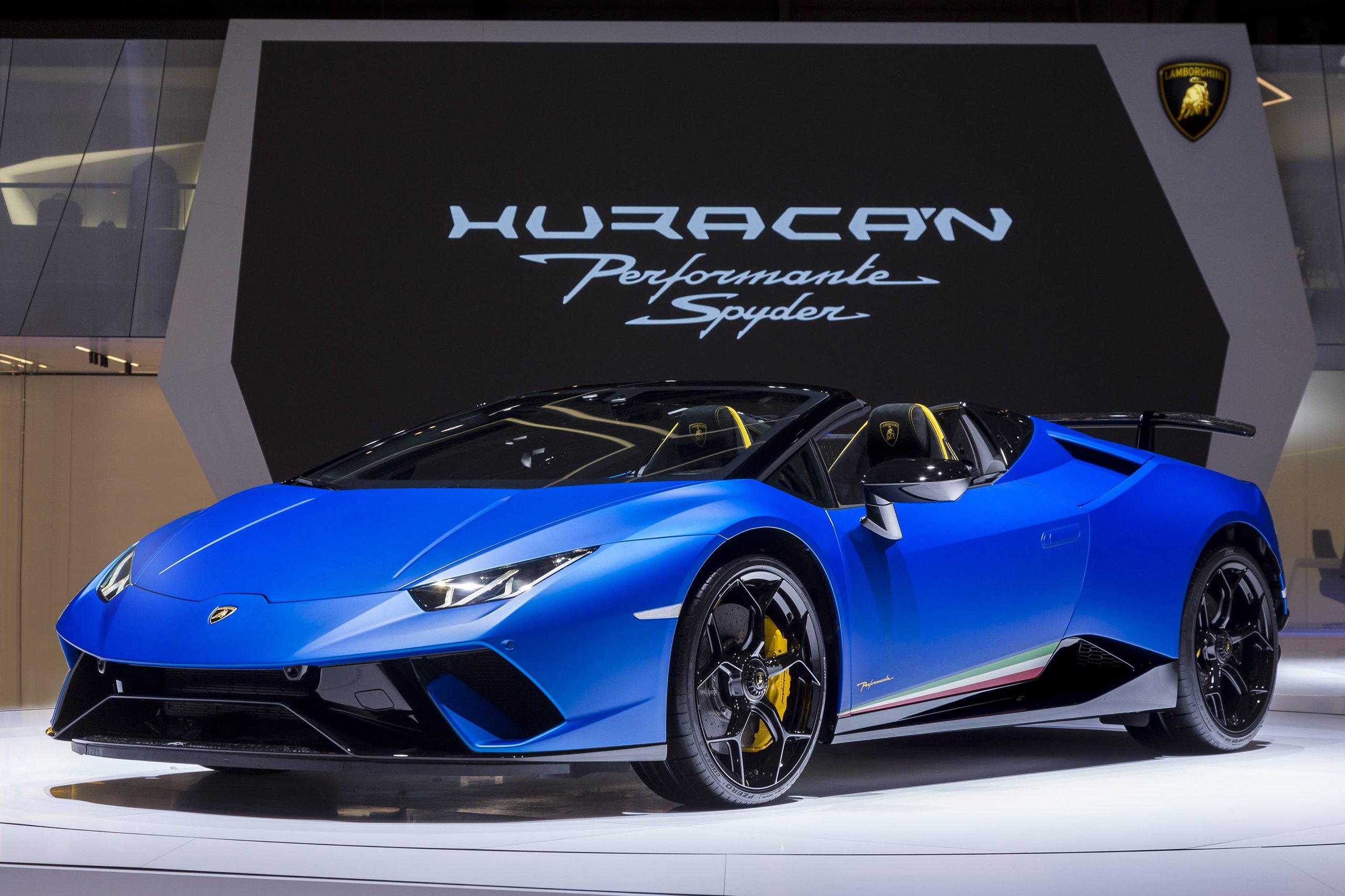 How Lamborghini Kept The Performante Spyder From Being A Compromise 15 Huracan performante spyder engineering analys draft c89f6a4b exterior 007 scaled