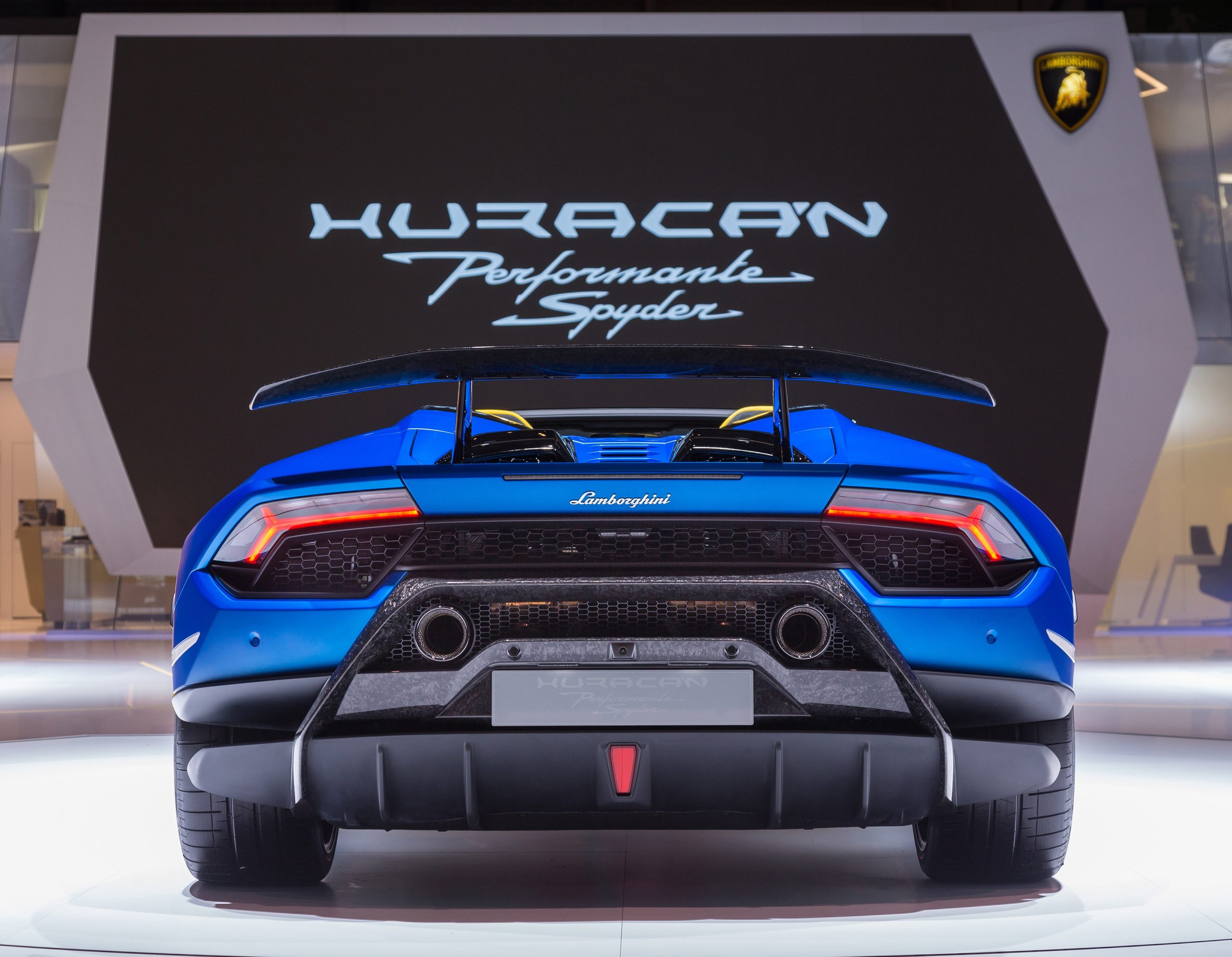 How Lamborghini Kept The Performante Spyder From Being A Compromise 17 Huracan performante spyder engineering analys draft c89f6a4b exterior 008 scaled