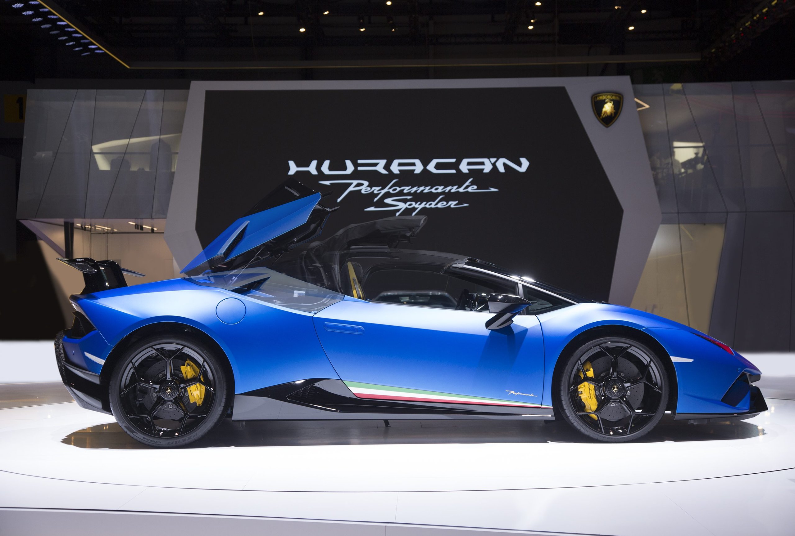 How Lamborghini Kept The Performante Spyder From Being A Compromise 19 Huracan performante spyder engineering analys draft c89f6a4b exterior 009 scaled