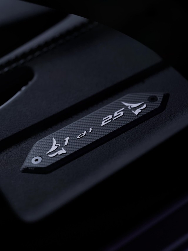 Revuelto Impavido: Lamborghini Wraps Its V12 Flagship in Samurai Armor for Japan's 25th Anniversary