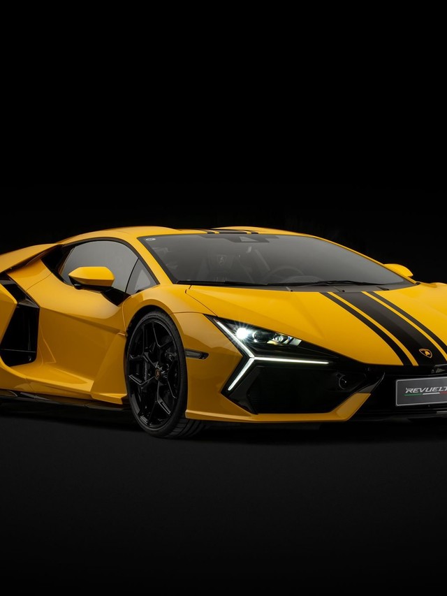 Lamborghini Builds a One-Off Revuelto to Mark 20 Years in China