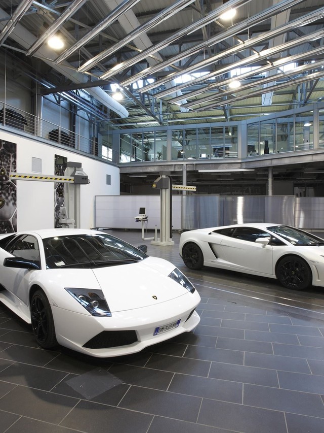 How One Decision in 2003 Gave Lamborghini Total Control Over Its Design Destiny