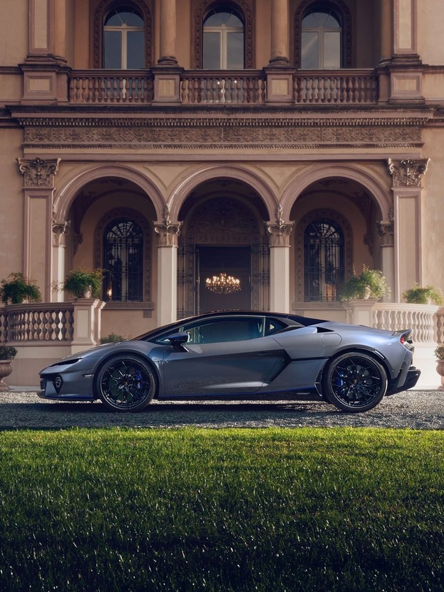 Lamborghini's First Bespoke Temerario Proves Ad Personam Is the Real Power Play