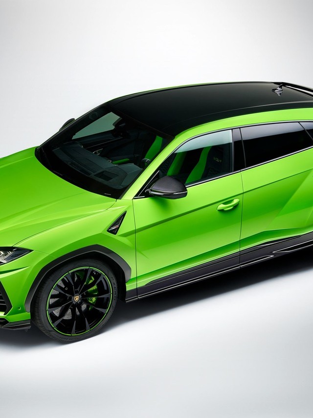 Urus Pearl Capsule: Why Lamborghini's Boldest Color Package Reveals Its Real Growth Strategy