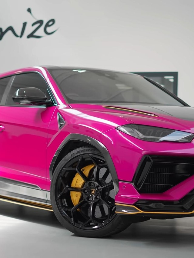How Lamborghini Turned a Father-Son 3D-Printed Aventador Into Its Smartest Holiday Campaign