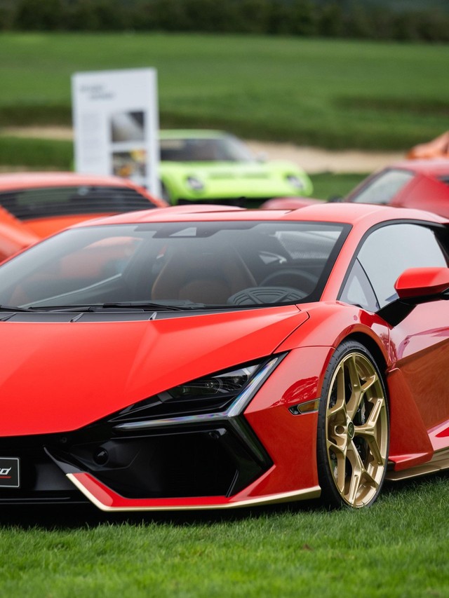 43 Miuras on the Fairway, a New SV on the Lawn: Lamborghini's Monterey Heritage Power Play