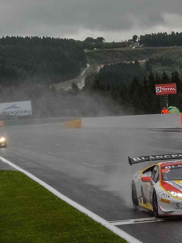 Pole, Pit Strategy, and a Silverstone 500 Win Gave Lamborghini Both 2020 British GT Titles