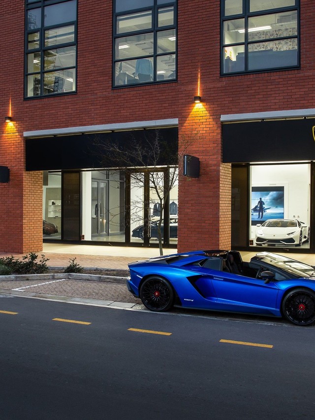 Cape Town Becomes Lamborghini's Corporate Identity Testbed for the Entire MEA Region
