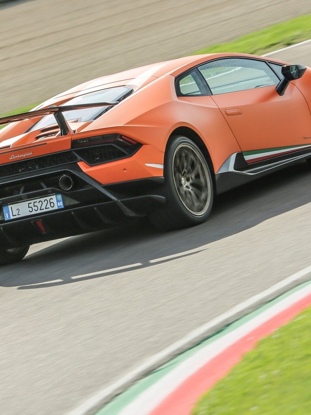 Eight Circuits, Eight Records: How the Huracán Performante Proved Itself Beyond the Nürburgring