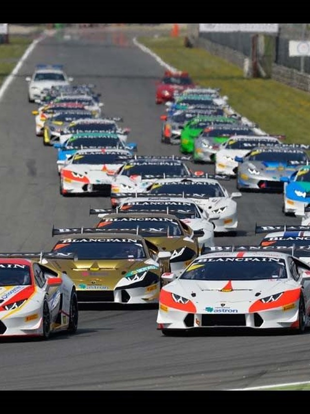 The Huracán LP 620-2 Super Trofeo Won Its Class on Day One at Monza