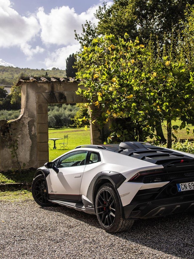 How Lamborghini's Record 2014 Profits Quietly Funded the Urus, the Revuelto, and a Decade of Reinvention