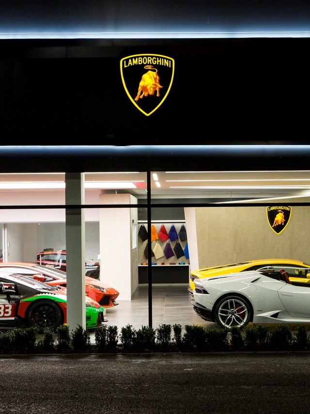 How Lamborghini’s 2016 Bristol Dealership Overhaul Built the Foundation for the Urus Boom