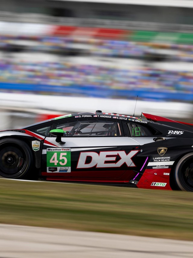 Forty-Five Road Cars, Eighteen Race Cars, and the Strategy Behind Lamborghini’s 2016 Super Trofeo Finale at Fuji